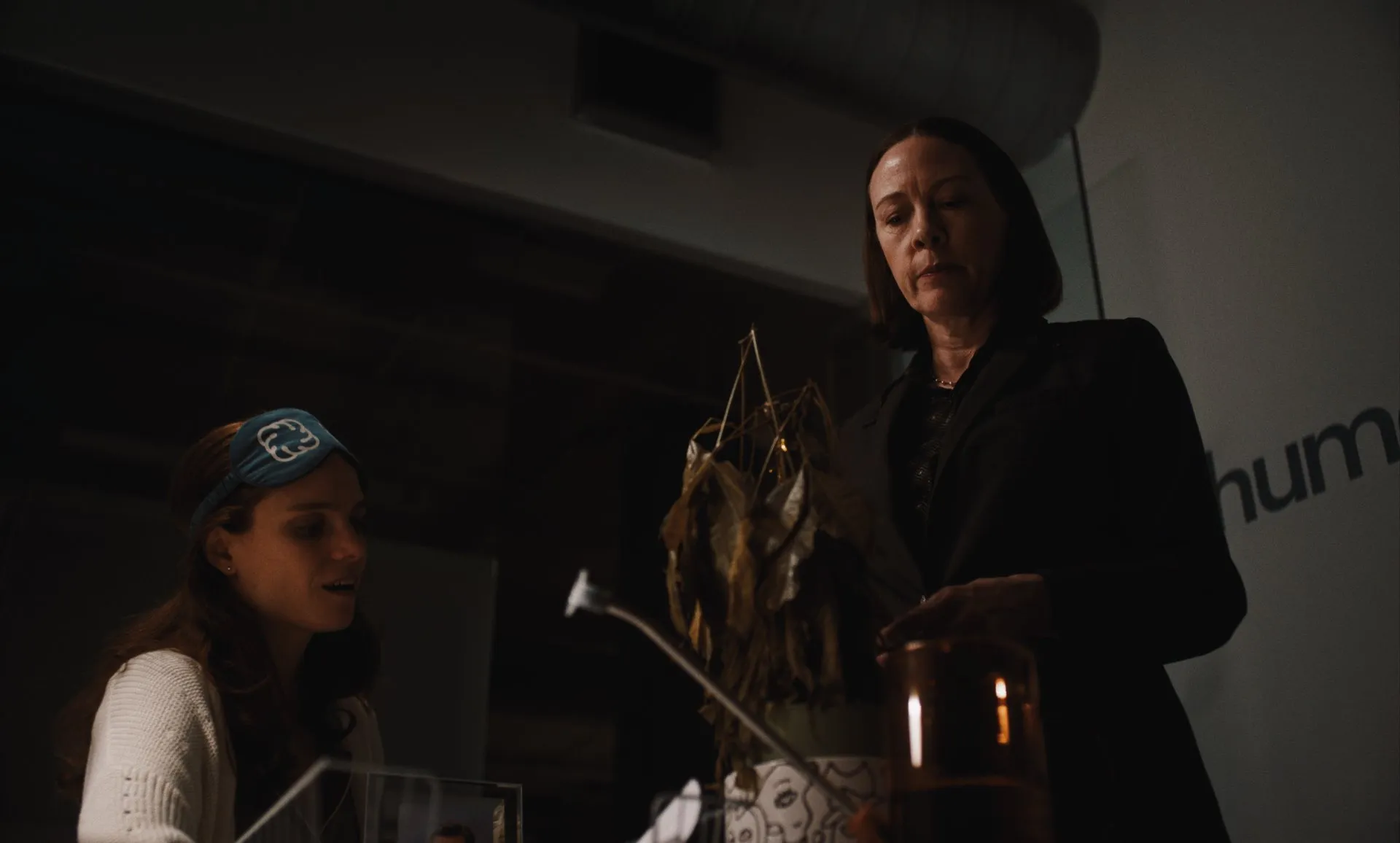 Human Resource — still 10